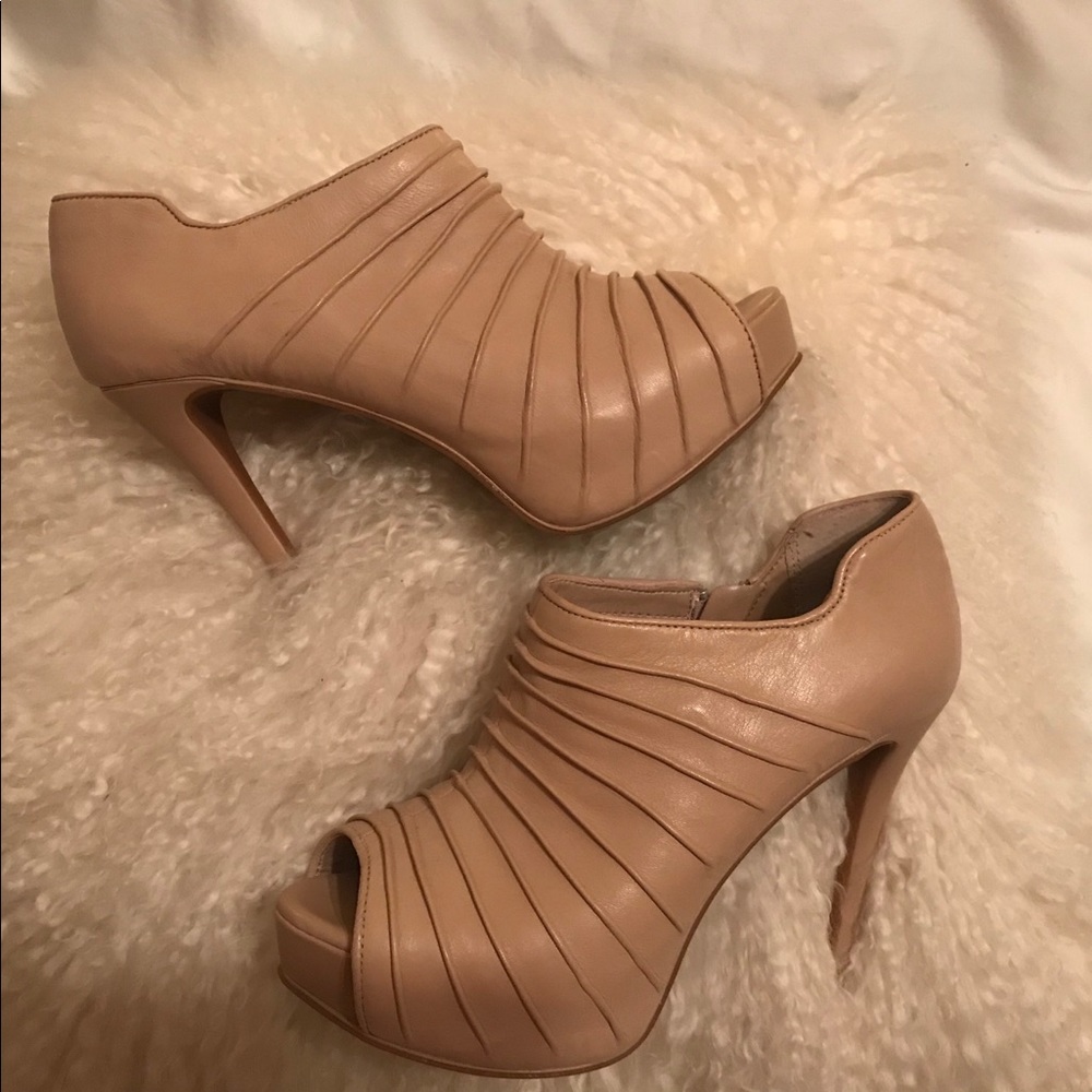 Gianni Bini Booties